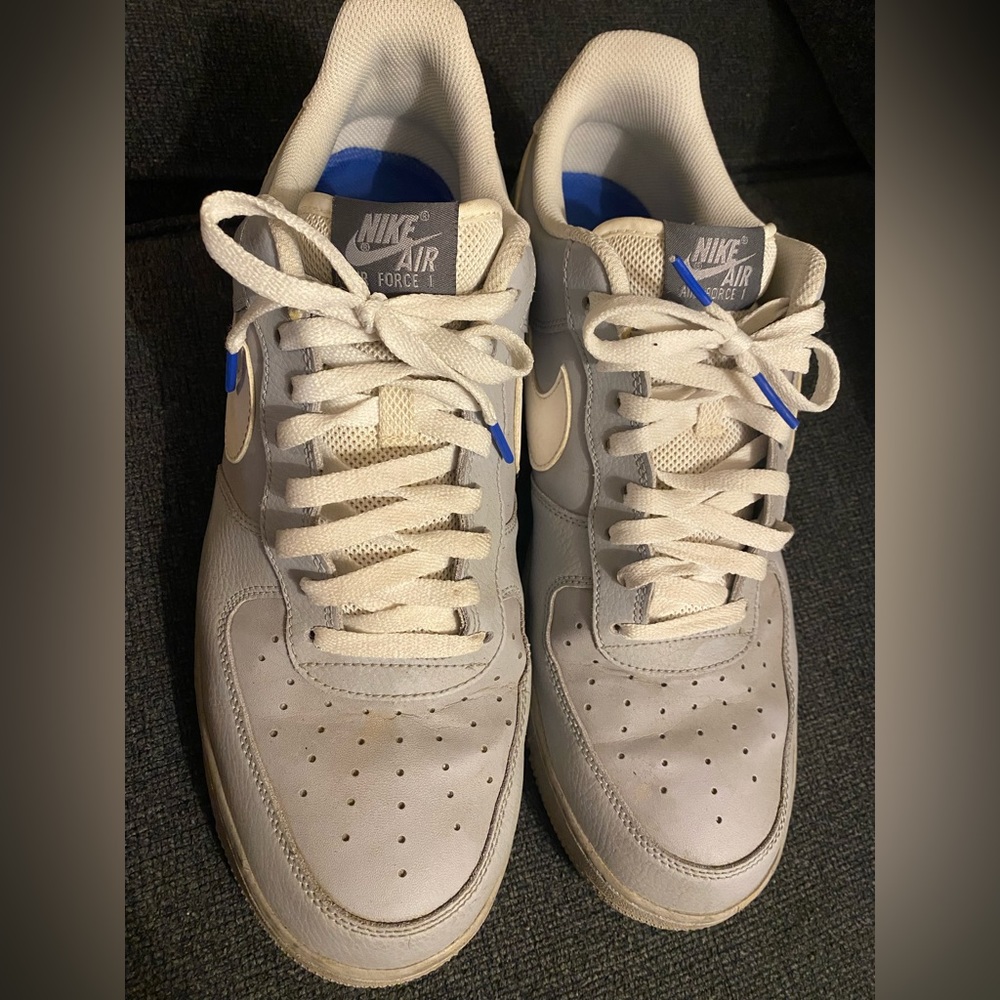 Nike Air Force 1s low grey